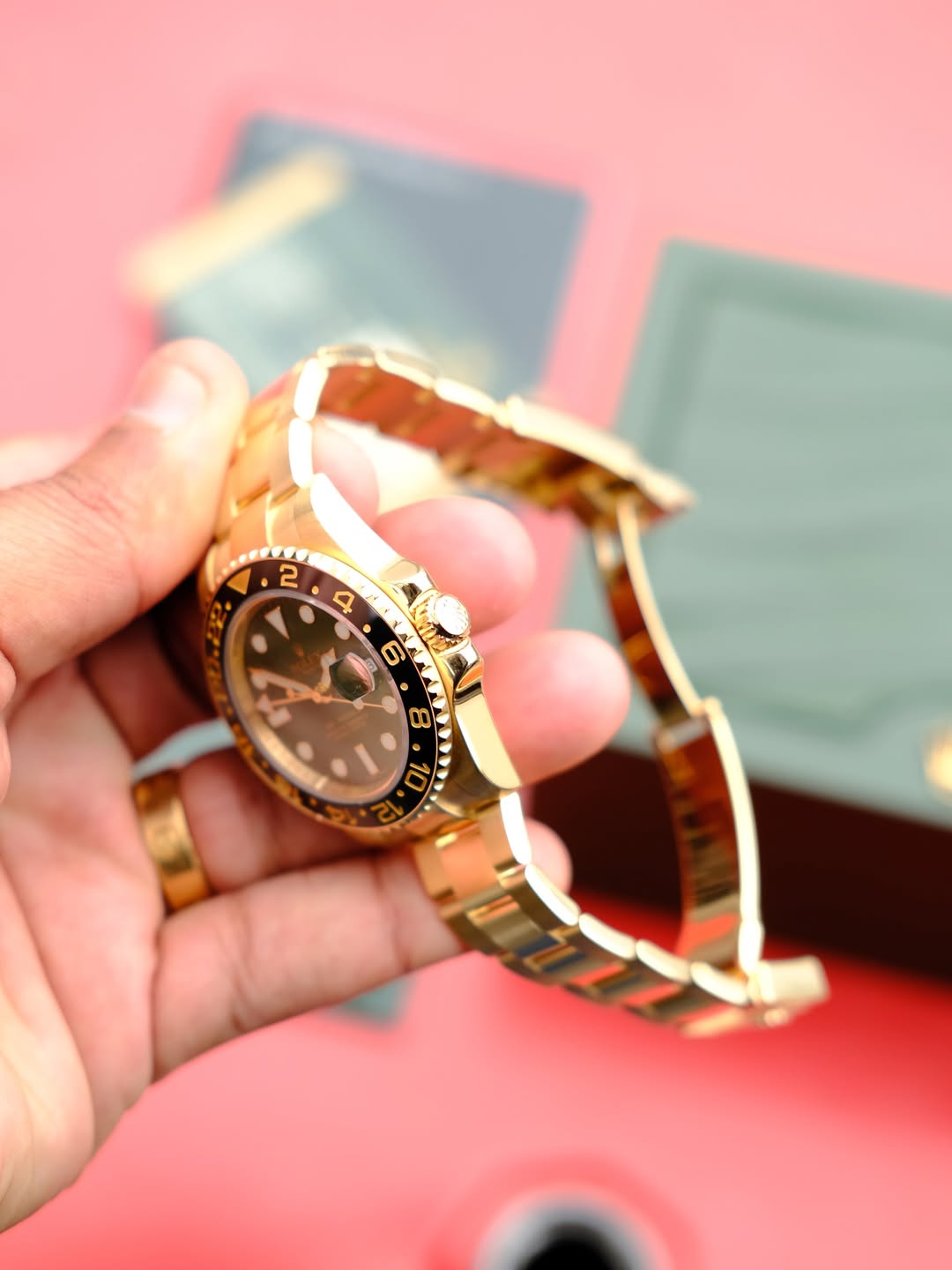 ROLEX GMT MASTER II GOLD (EDIÇÃO DE ANIVERSÁRIO)